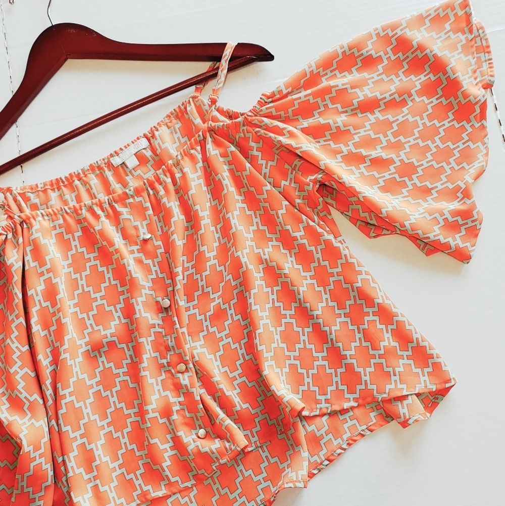 New! Gianni Bini Crop Blouse